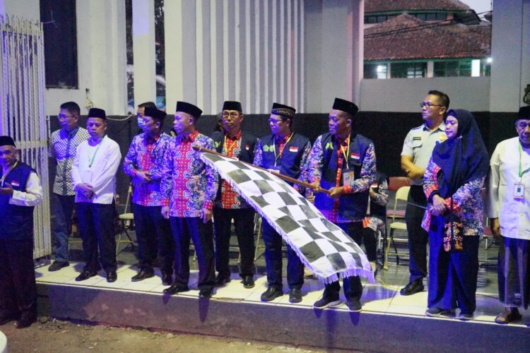 374 Calon Jemaah Haji Kabupaten Subang Kloter 6 KJT Resmi Diberangkatkan Menuju Embarkasi Indramayu