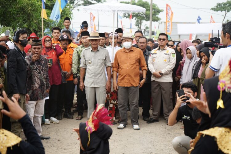 Ribuan Masyarakat Kecamatan Sukasari Hadir Dalam Roadshow Refleksi Lima Tahun Jimat-Akur